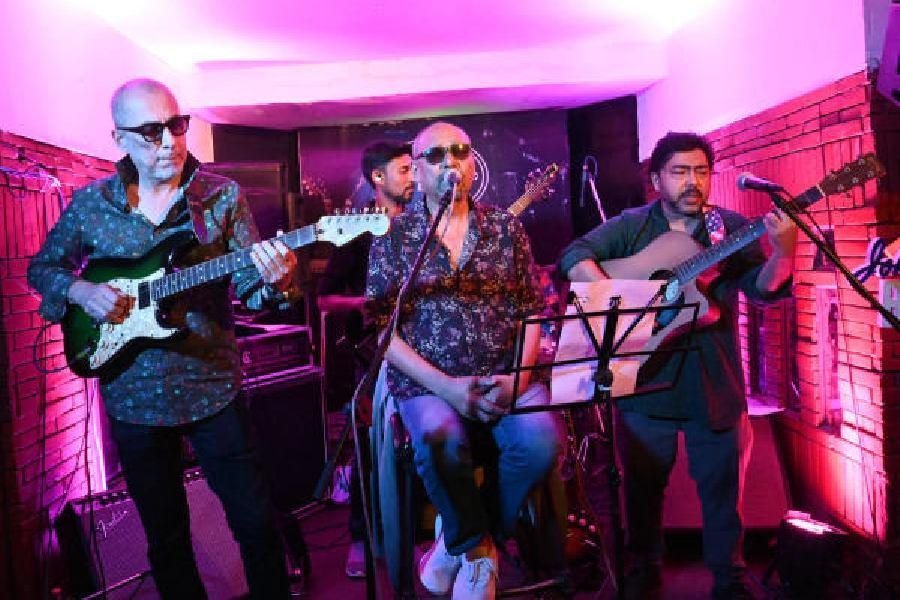 Someplace Else — Live Band Show